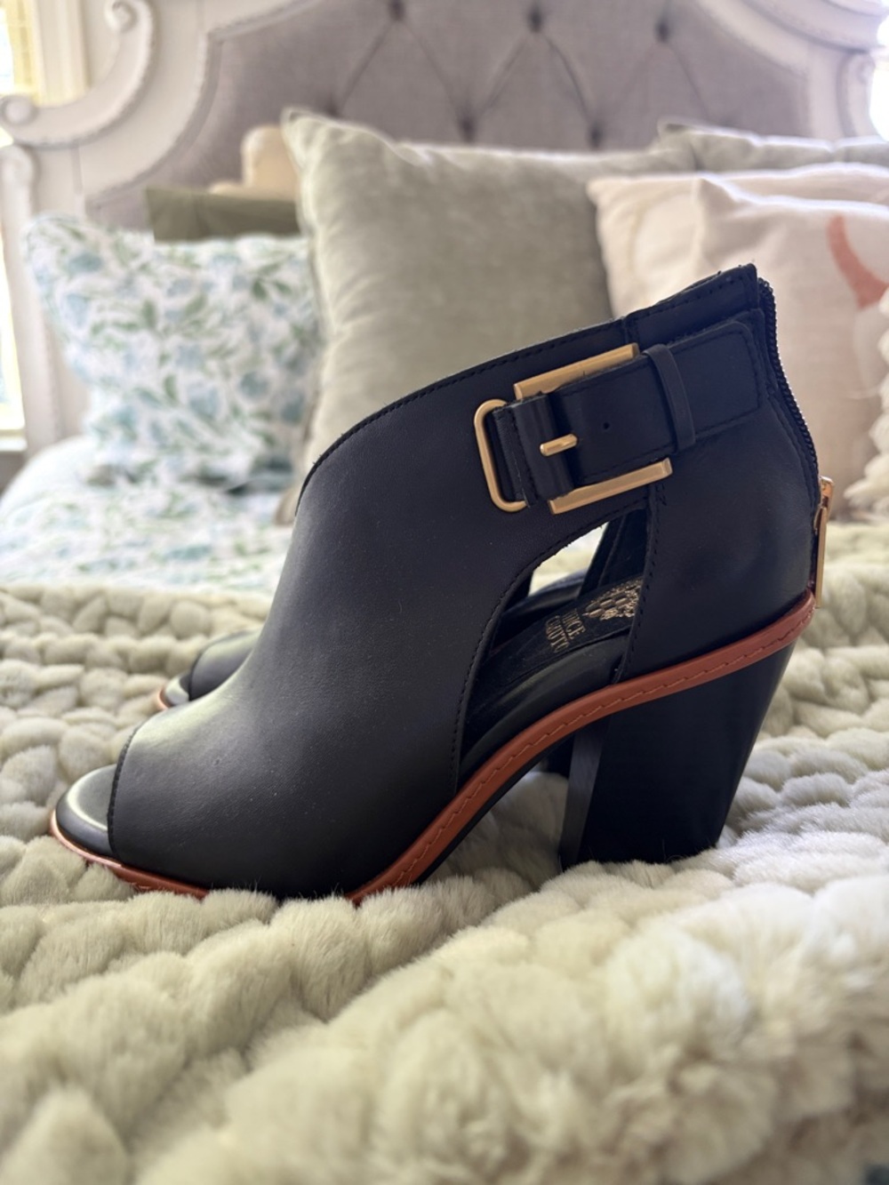 Vince Camuto Black Open-Toe Buckle Block Heel Sandals
